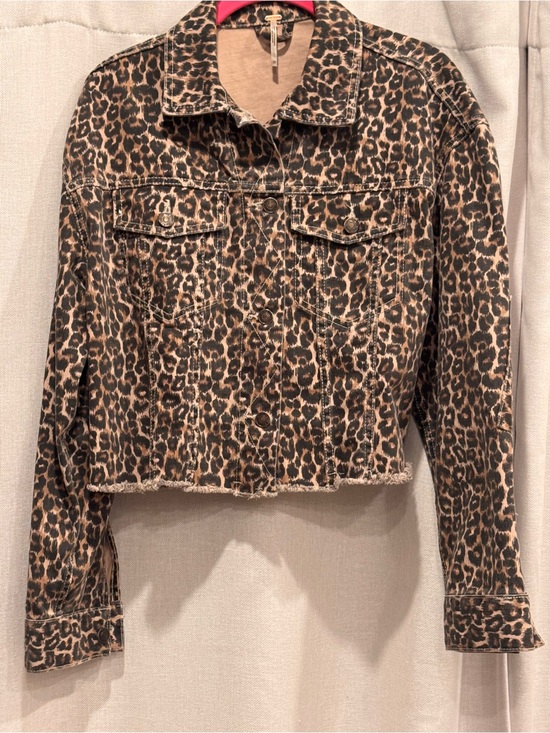 Free People Jackets & Blazers - Free People Leopard Print Cropped Denim Jacket - Brown/Black